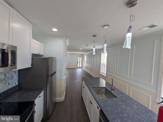 2953 MILES AVE, Baltimore, MD 21211