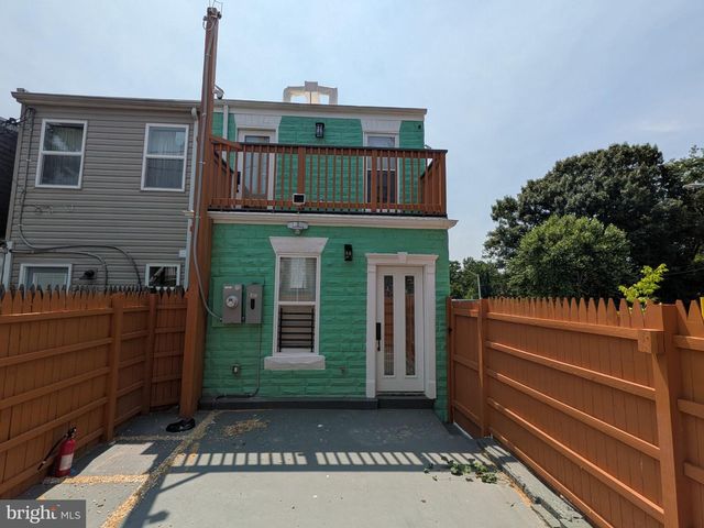 2953 MILES AVE, Baltimore, MD 21211