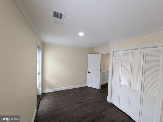 2953 MILES AVE, Baltimore, MD 21211