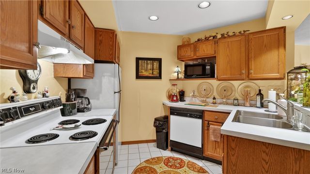 1123 Redtail Hawk 1, Boardman, OH 44512