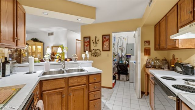 1123 Redtail Hawk 1, Boardman, OH 44512