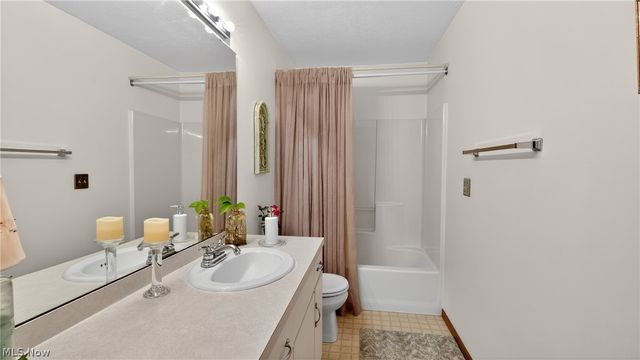 1123 Redtail Hawk 1, Boardman, OH 44512