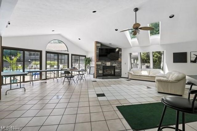 1123 Redtail Hawk 1, Boardman, OH 44512