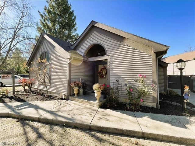 1123 Redtail Hawk 1, Boardman, OH 44512