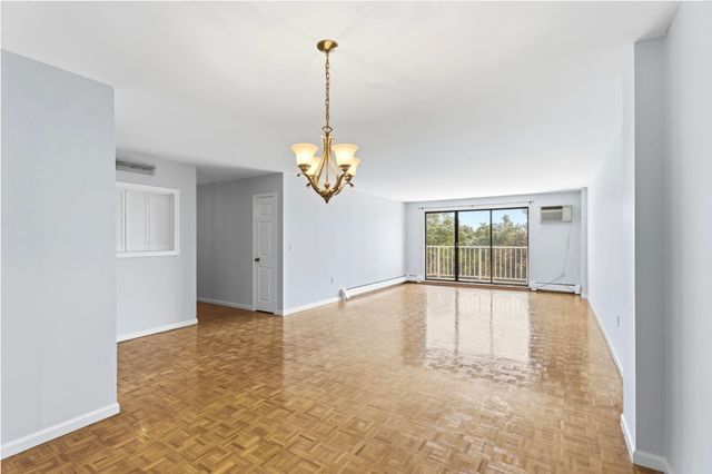 151 Coolidge Avenue 413, Watertown, MA 02472