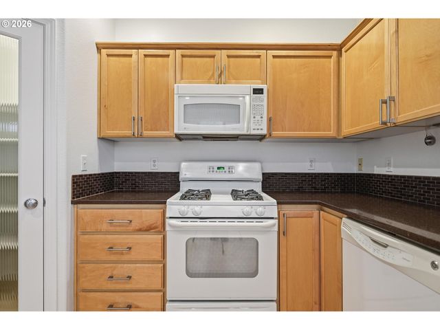 1638 Sw 173RD Ter, Beaverton, OR 97003