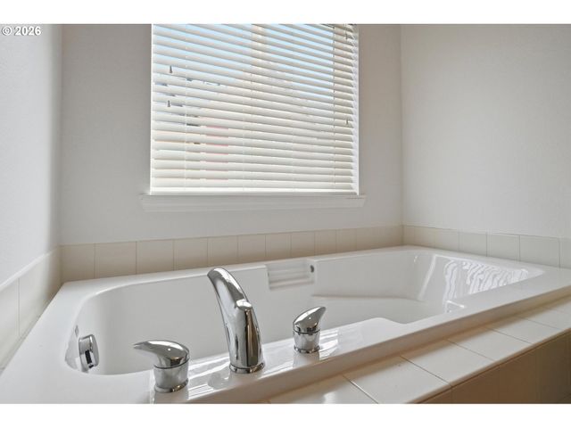 1638 Sw 173RD Ter, Beaverton, OR 97003