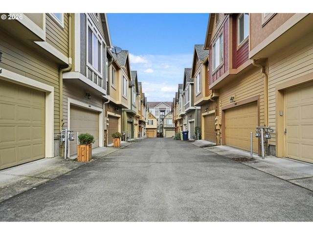 1638 Sw 173RD Ter, Beaverton, OR 97003