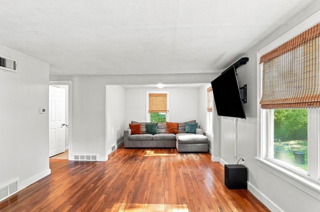 15 Miles Rd, Tewksbury, MA 01876
