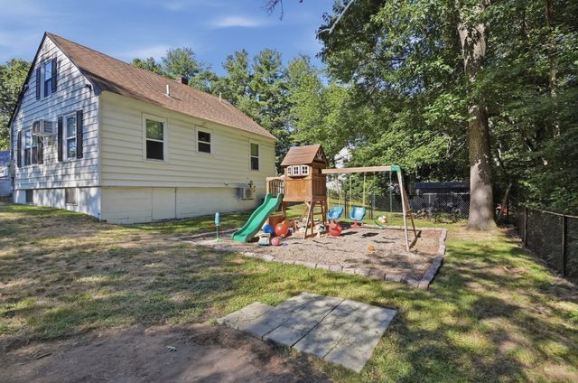 15 Miles Rd, Tewksbury, MA 01876