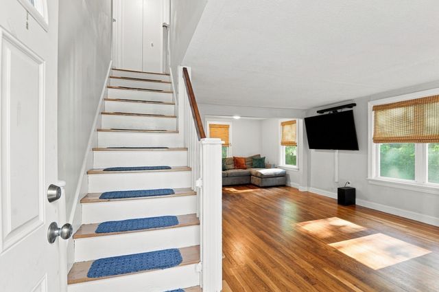 15 Miles Rd, Tewksbury, MA 01876