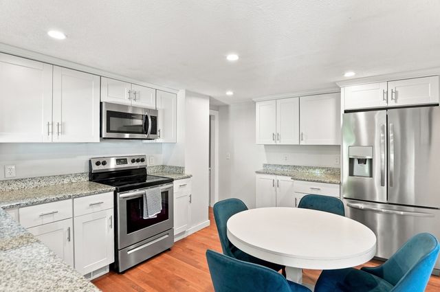 15 Miles Rd, Tewksbury, MA 01876