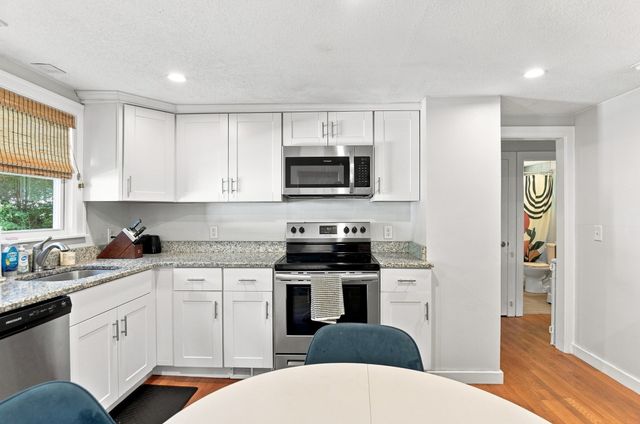 15 Miles Rd, Tewksbury, MA 01876