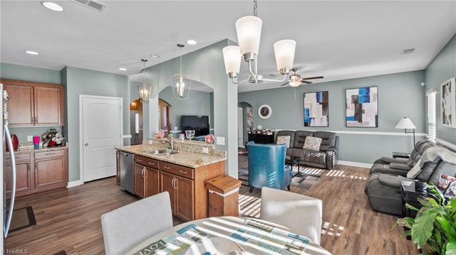 416 Freemont Drive, Thomasville, NC 27360