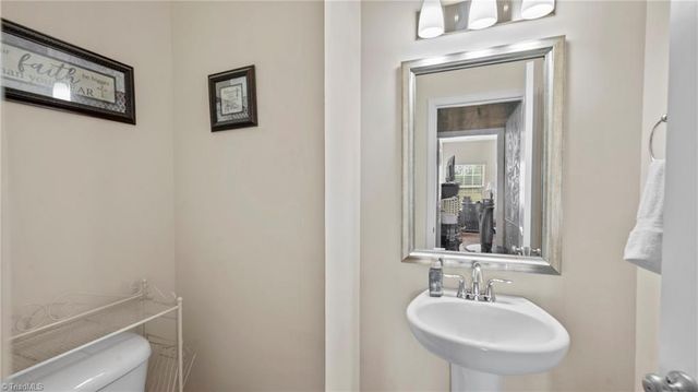 416 Freemont Drive, Thomasville, NC 27360