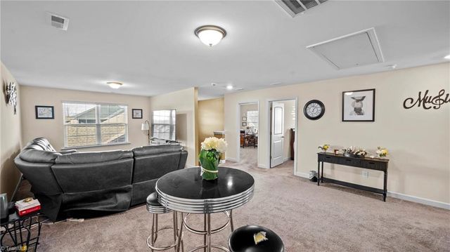 416 Freemont Drive, Thomasville, NC 27360