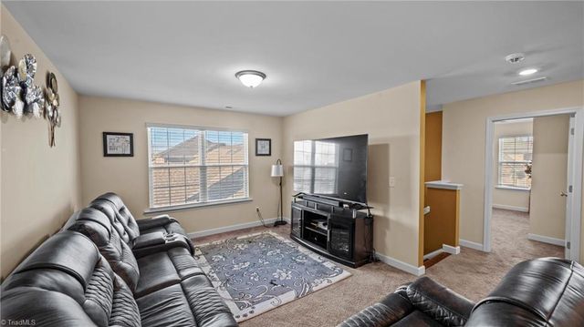 416 Freemont Drive, Thomasville, NC 27360