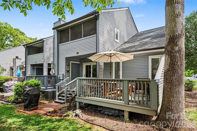 6614 Point Comfort Lane, Charlotte, NC 28226