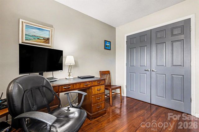 6614 Point Comfort Lane, Charlotte, NC 28226