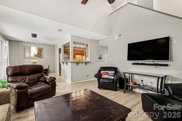 6614 Point Comfort Lane, Charlotte, NC 28226