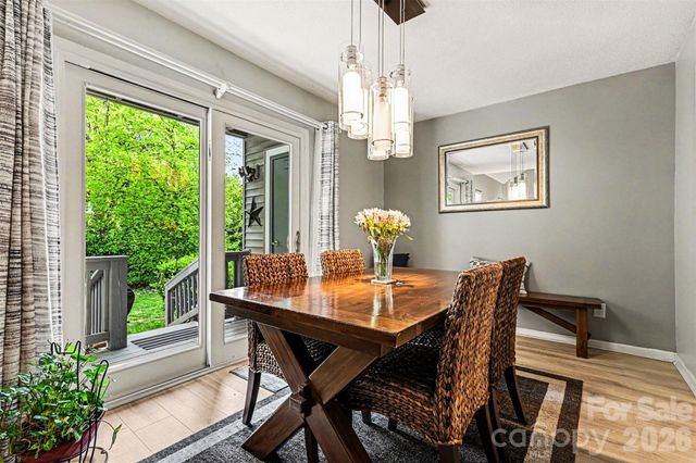 6614 Point Comfort Lane, Charlotte, NC 28226