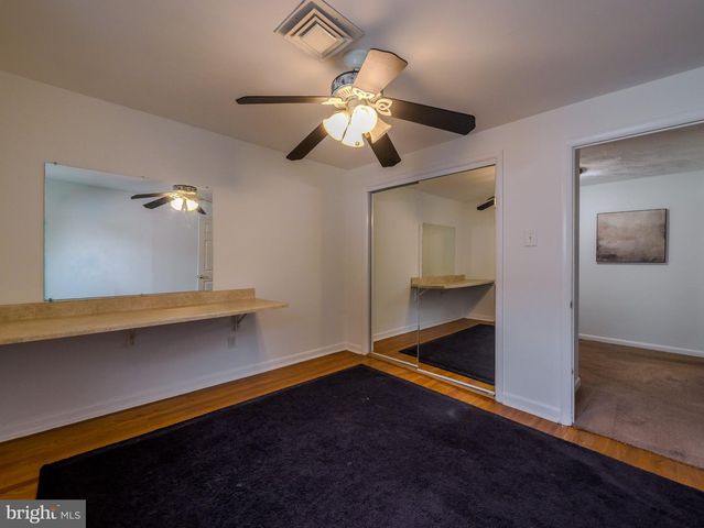 409 REDHILL DR, Broomall, PA 19008