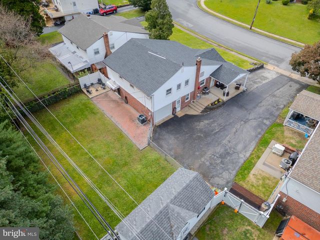 409 REDHILL DR, Broomall, PA 19008