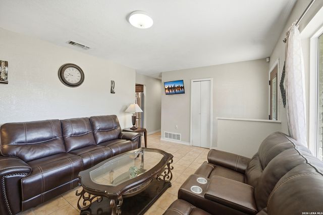 10715 LAZY OAKS DR, San Antonio, TX 78217