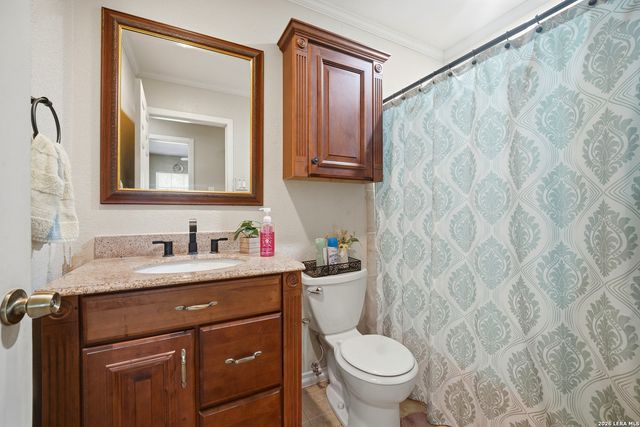 10715 LAZY OAKS DR, San Antonio, TX 78217