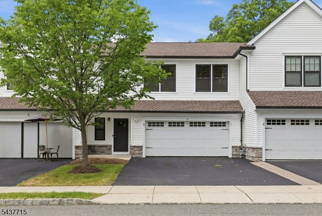 9 Coneflower Ct, Allamuchy Twp., NJ 07840