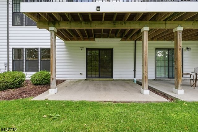 9 Coneflower Ct, Allamuchy Twp., NJ 07840