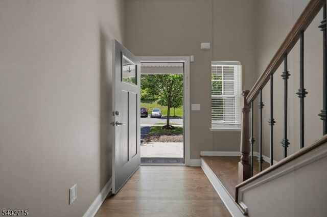 9 Coneflower Ct, Allamuchy Twp., NJ 07840