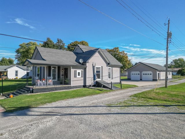 729 Harrison Street, Hope, IN 47246