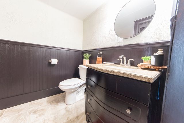 729 Harrison Street, Hope, IN 47246