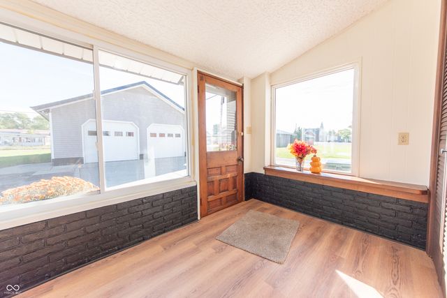 729 Harrison Street, Hope, IN 47246