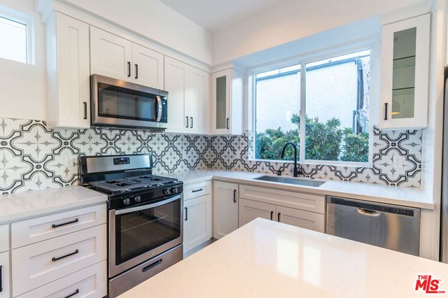 5323 Ben Avenue, Valley Village, CA 91607