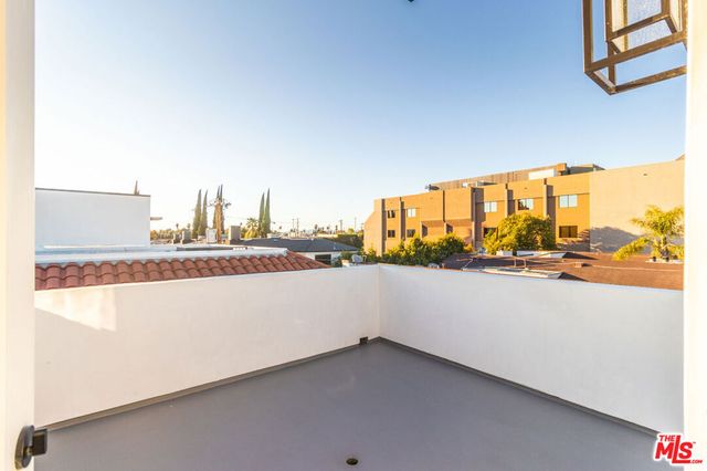 5323 Ben Avenue, Valley Village, CA 91607