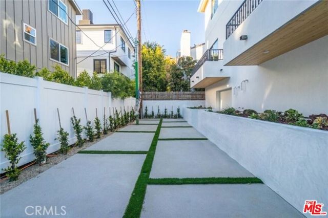 5323 Ben Avenue, Valley Village, CA 91607