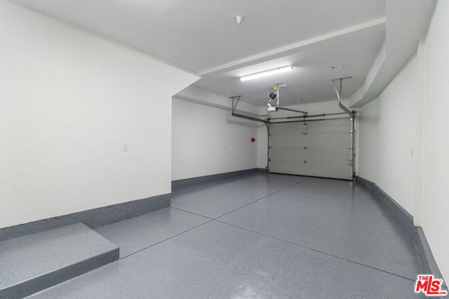 5323 Ben Avenue, Valley Village, CA 91607