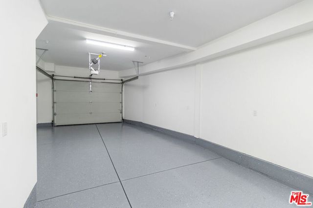 5323 Ben Avenue, Valley Village, CA 91607