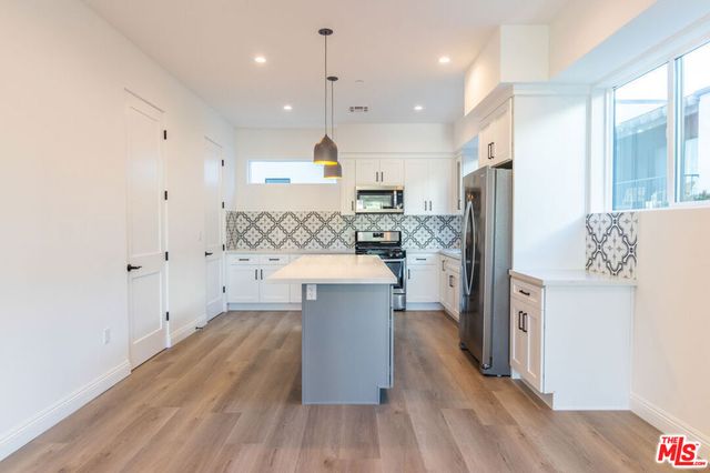 5323 Ben Avenue, Valley Village, CA 91607