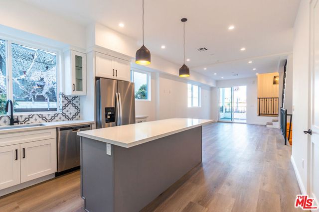 5323 Ben Avenue, Valley Village, CA 91607