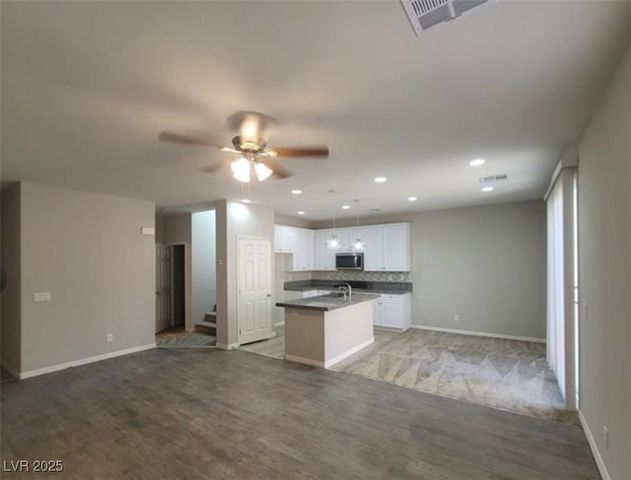 10449 Forked Run Street, Las Vegas, NV 89178