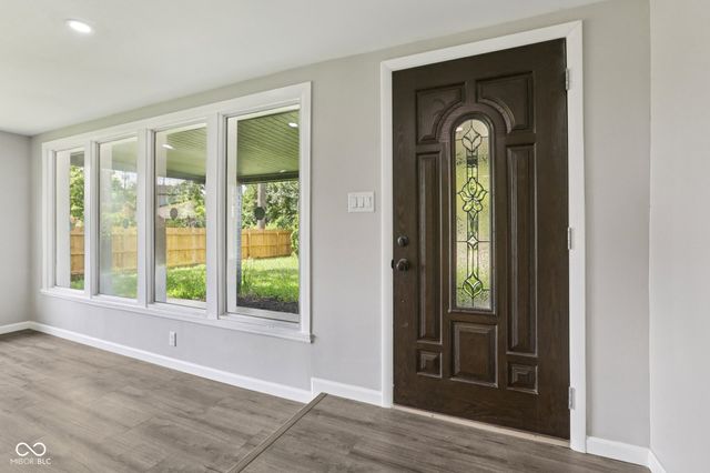 6233 Lafayette Road, Indianapolis, IN 46278