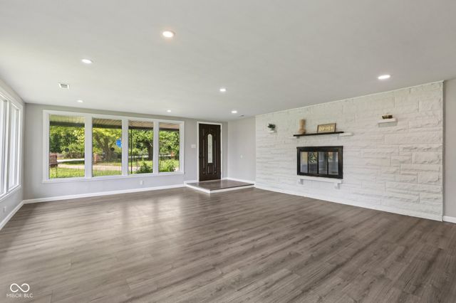 6233 Lafayette Road, Indianapolis, IN 46278