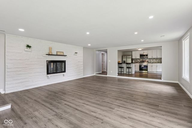 6233 Lafayette Road, Indianapolis, IN 46278