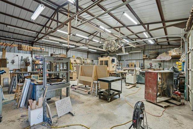 931 County Street 2910, Tuttle, OK 73089