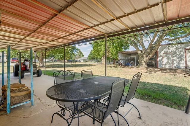 931 County Street 2910, Tuttle, OK 73089