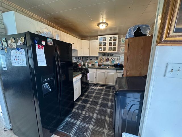 2928 Marshalltown Drive, Gary, IN 46407