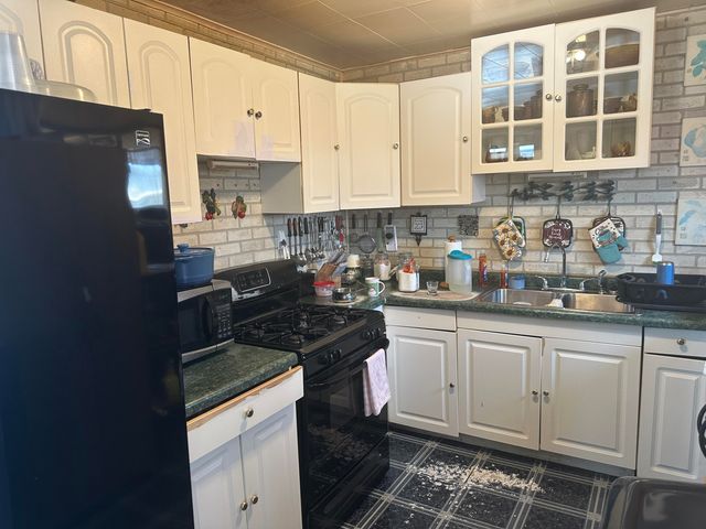 2928 Marshalltown Drive, Gary, IN 46407